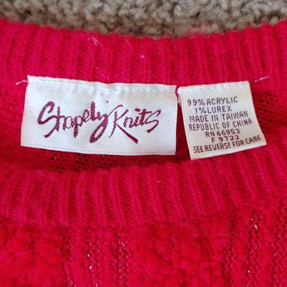 Classic red vintage chenille gold tinsel sweater - Picture 9 of 11